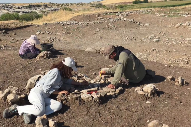 &Ccedil;ay&ouml;n&uuml; Tepesi&rsquo;nde 9 bin yıllık iz... Yeni işlik g&uuml;n y&uuml;z&uuml;ne &ccedil;ıkarıldı