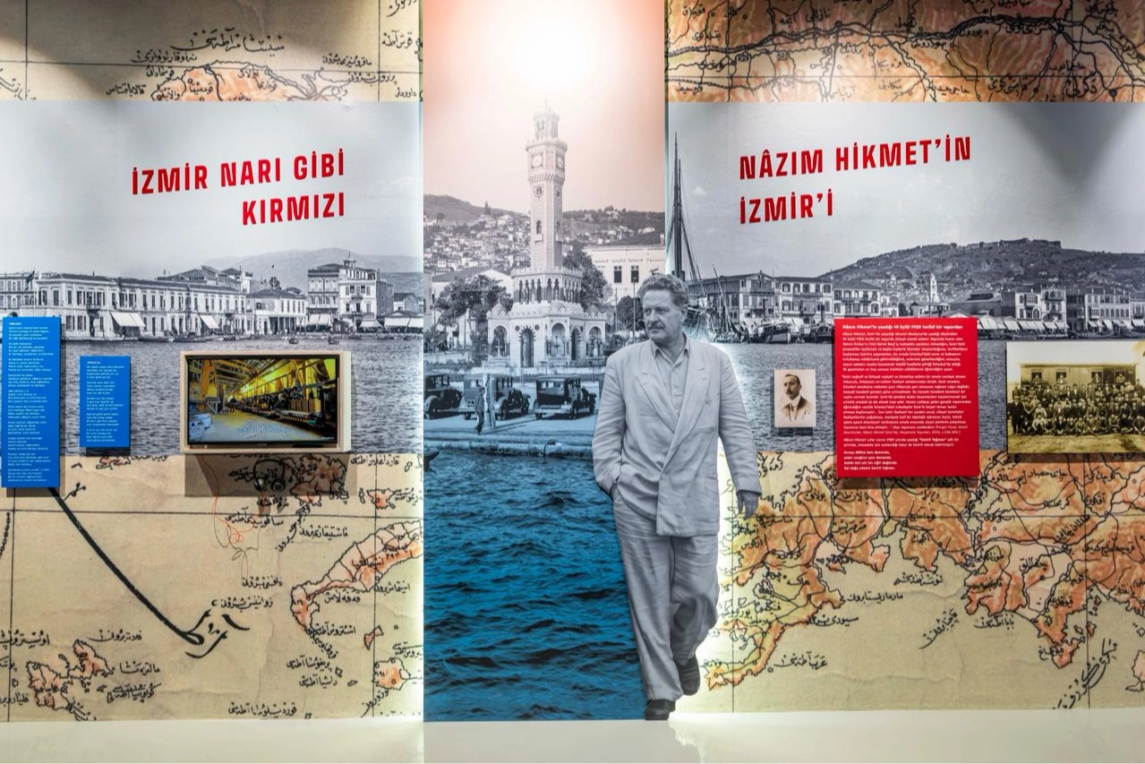 N&acirc;zım Hikmet sergisi İzmir'de a&ccedil;ıldı