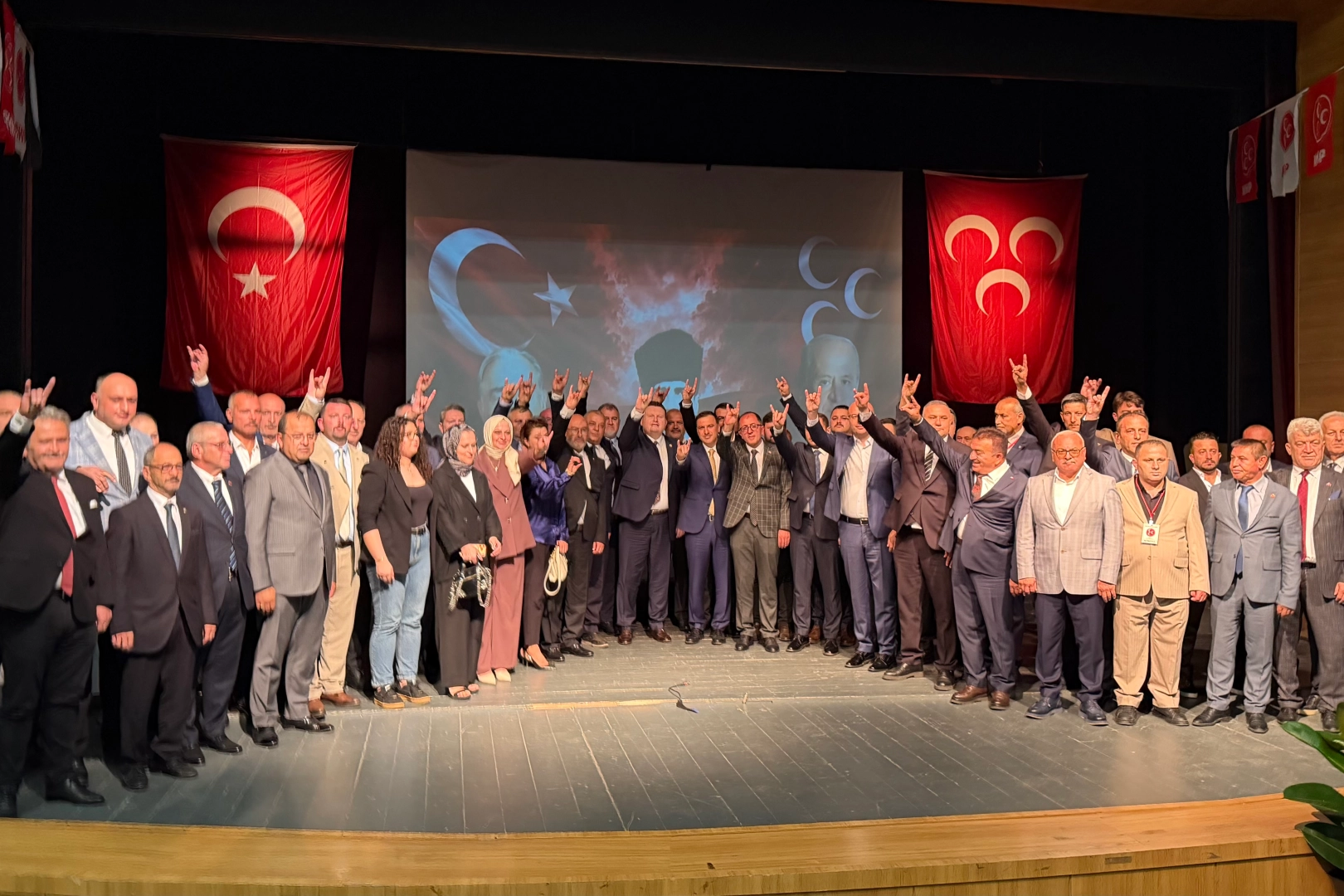 MHP D&uuml;zce İl Başkanlığı'nın 15. Olağan Kongresi yapıldı