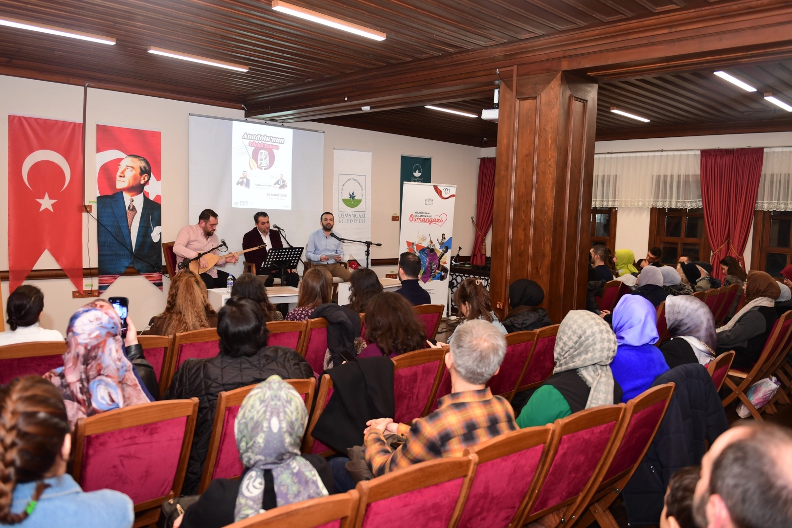 Bursa Osmangazi&rsquo;de t&uuml;rk&uuml;ler bu kez garipliği anlattı