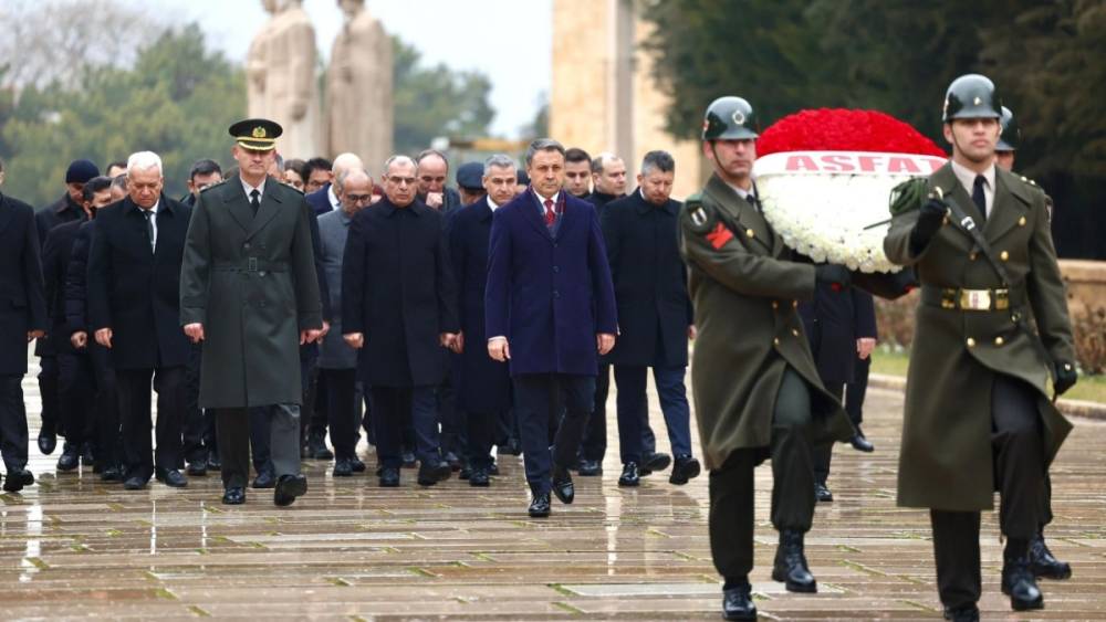 ASFAT 8&rsquo;inci kuruluş yıl d&ouml;n&uuml;m&uuml;nde Anıtkabir&rsquo;i ziyaret etti 