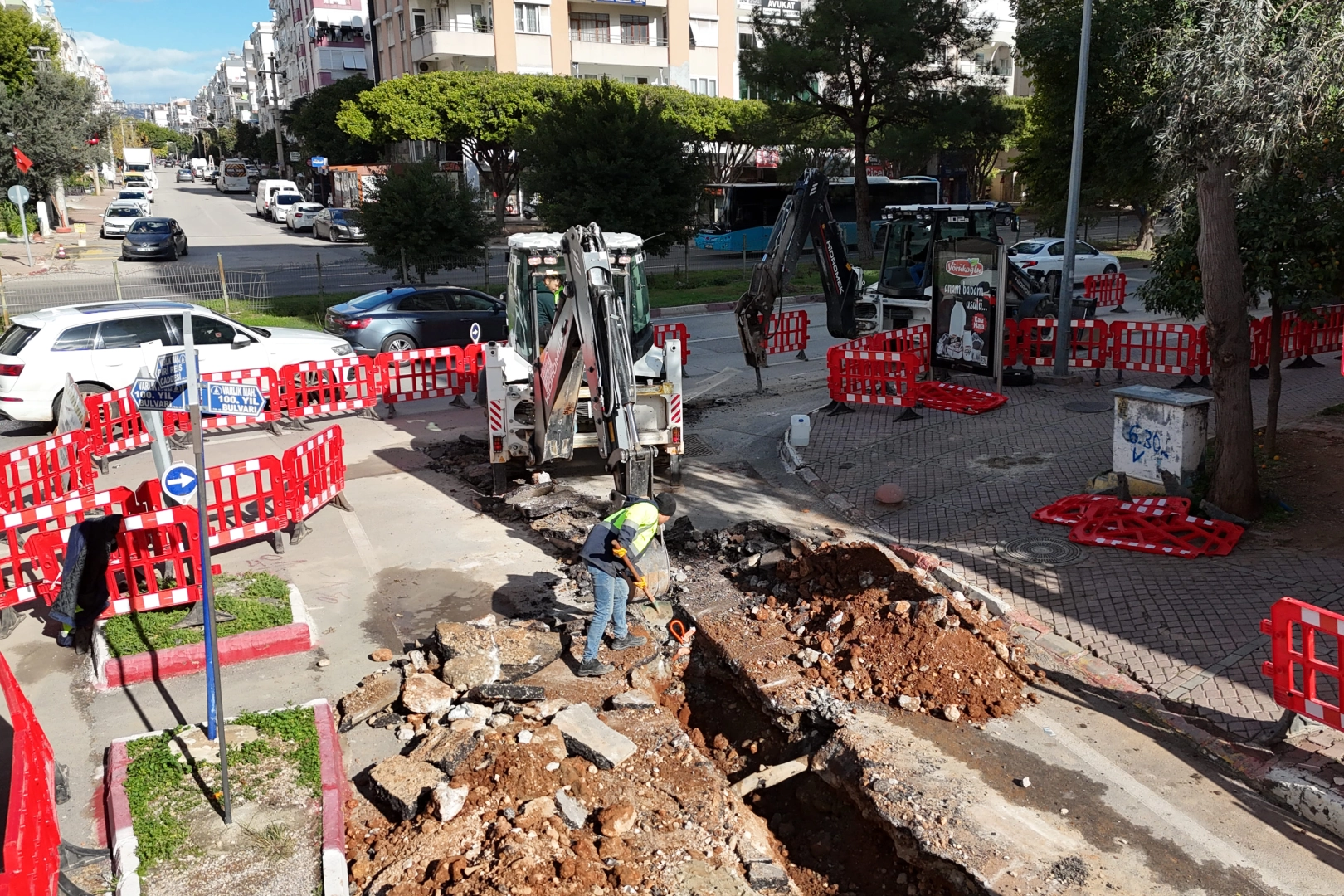 ASAT Muratpaşa&rsquo;da i&ccedil;me suyu altyapısını yeniliyor