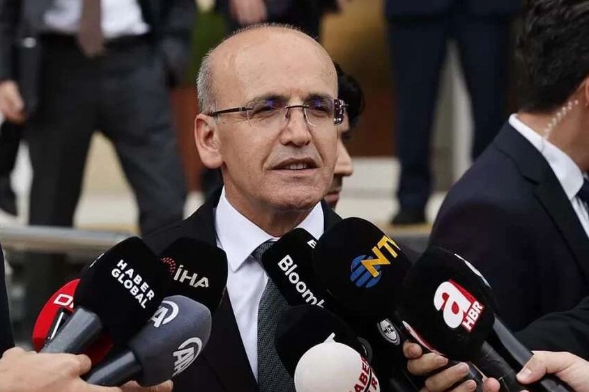 Bakan Şimşek: Cari a&ccedil;ık s&uuml;rd&uuml;r&uuml;lebilir seviyelerde, ekonominin dayanıklılığı g&uuml;&ccedil;leniyor