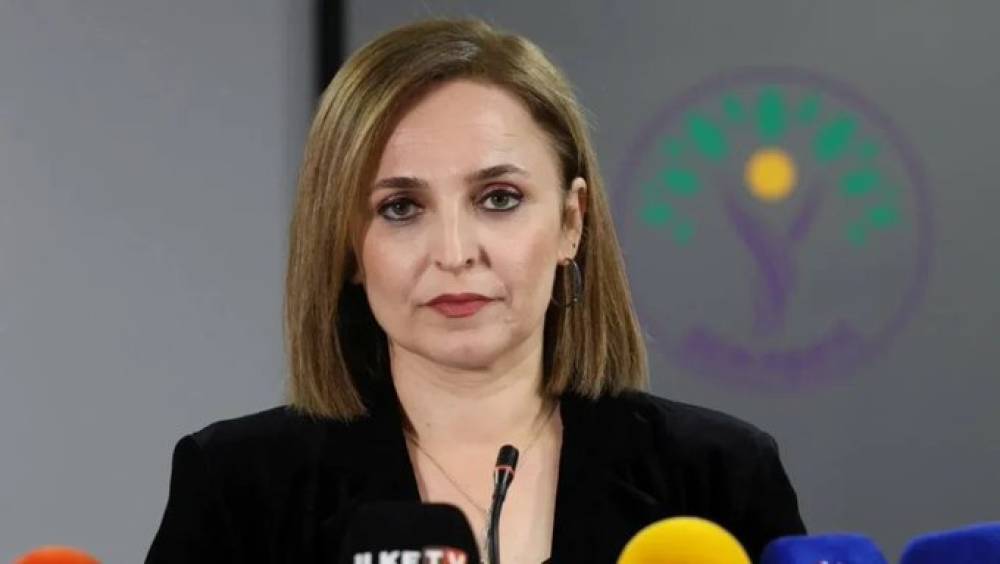 DEM Parti&rsquo;den &Ouml;mer &Ccedil;elik&rsquo;e Hatimoğulları yanıtı: &lsquo;467 oyla a&ccedil;ılan d&ouml;nemi polemiklerle g&ouml;lgelemeyelim&rsquo; 