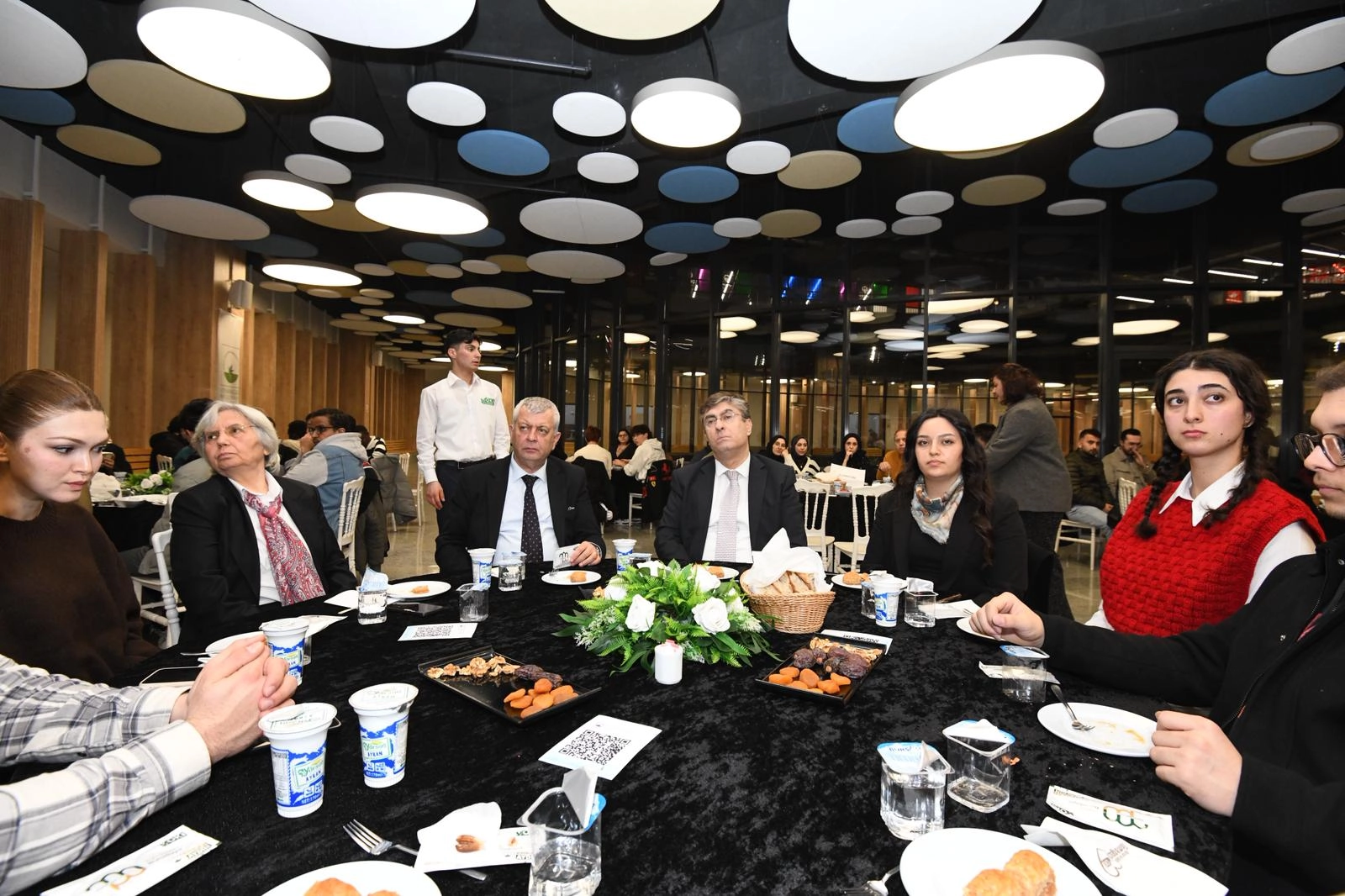 Bursa Osmangazi&rsquo;de gen&ccedil;lerle birlikte geleceğe bakış