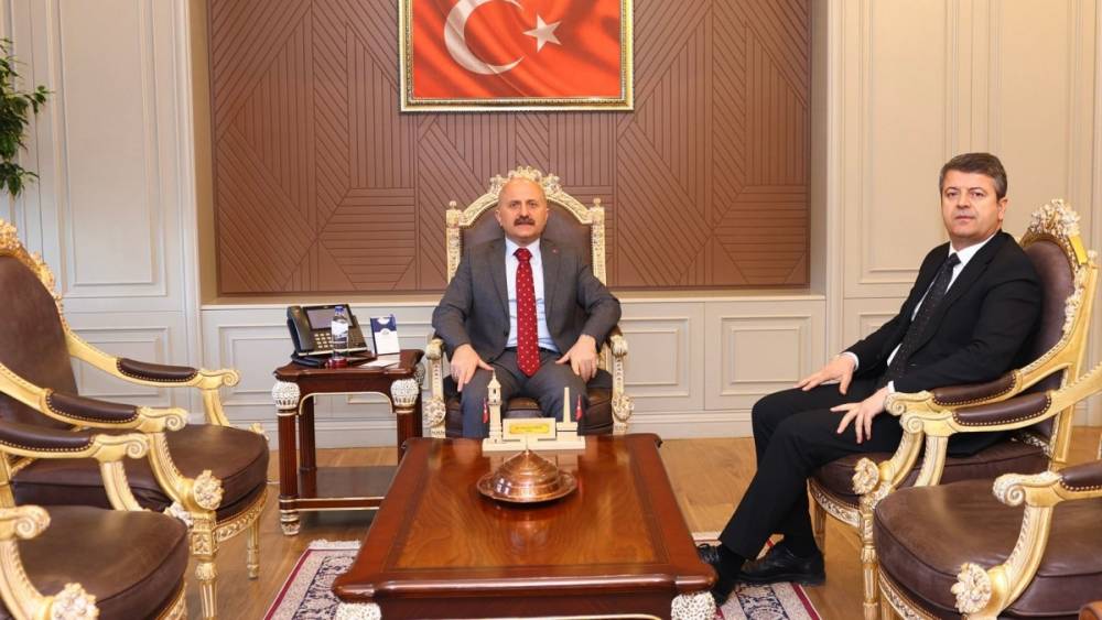 Vali Varol ile Başkan Tutdere&rsquo;den Adıyaman&rsquo;ın yeniden inşası i&ccedil;in değerlendirme toplantısı 