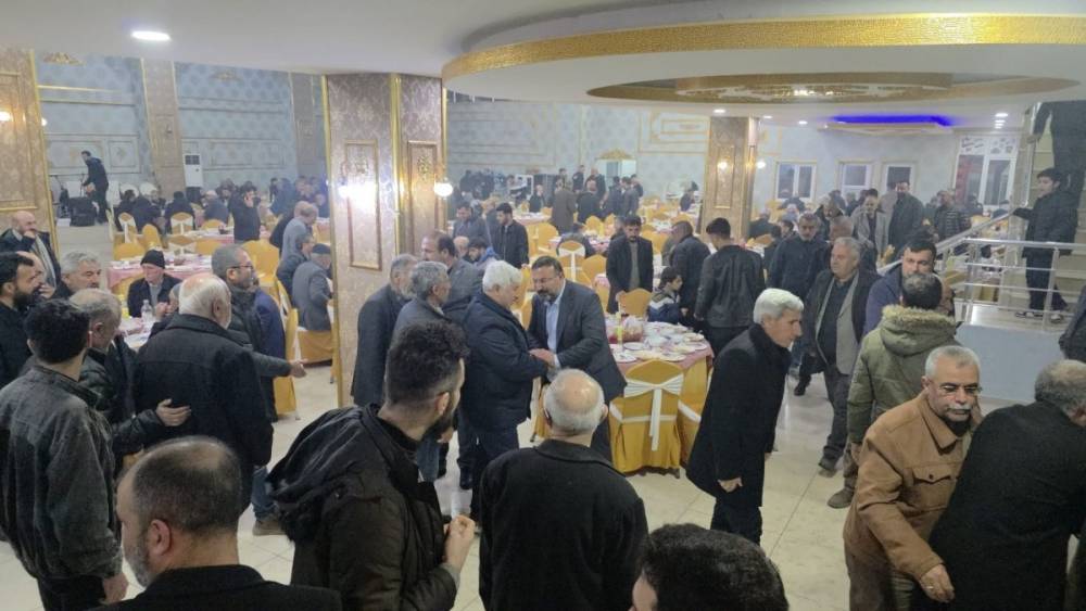 Kahta&rsquo;da bin 200 kişilik iftar programı d&uuml;zenlendi 