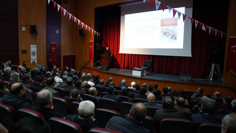 Dr. Abdulcelil Alpkıray, Kahta&rsquo;da hemşehrileriyle buluştu 