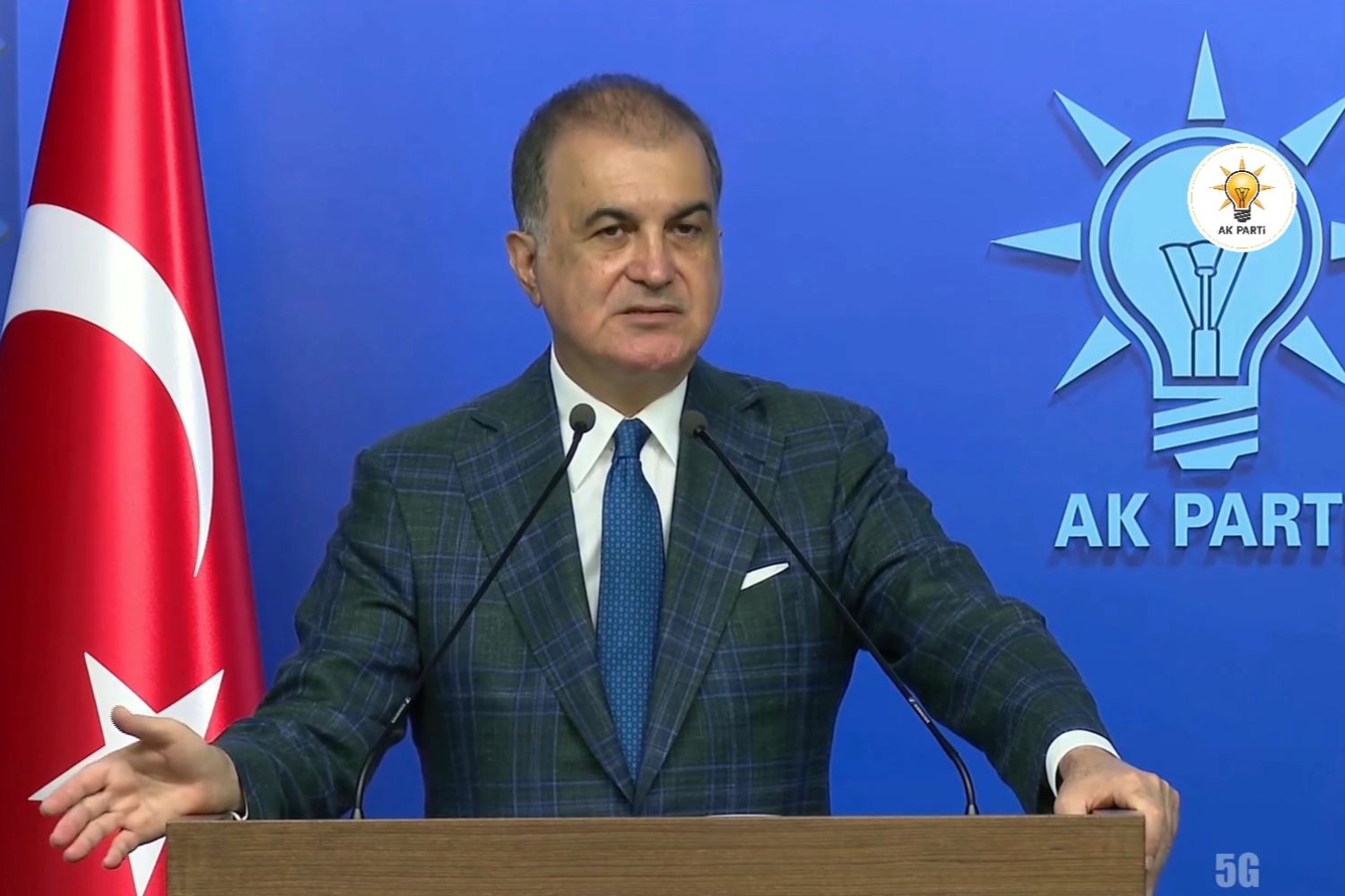 &Ouml;mer &Ccedil;elik: T&uuml;rkiye&rsquo;nin g&uuml;ndeminde şu anda bir se&ccedil;im yok