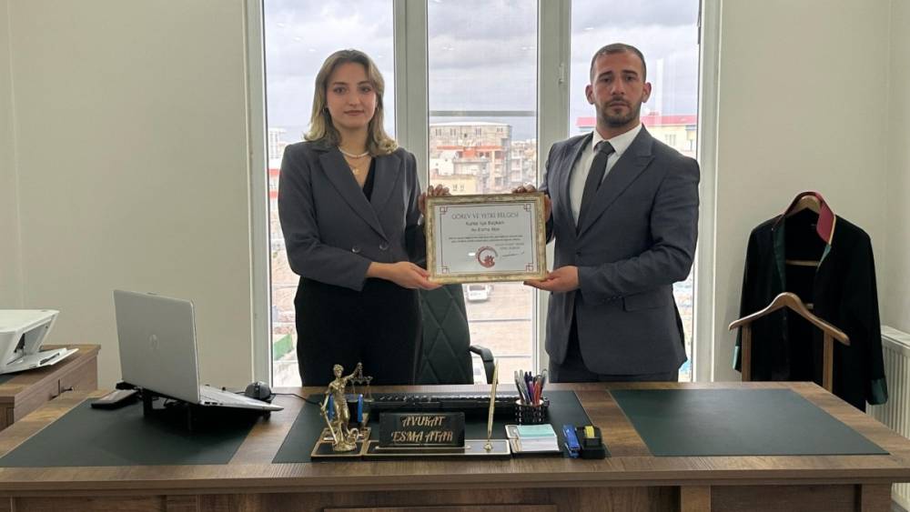 Gen&ccedil; Nesiller Derneği Kahta İl&ccedil;e Başkanlığı&rsquo;nda bayrak değişimi 