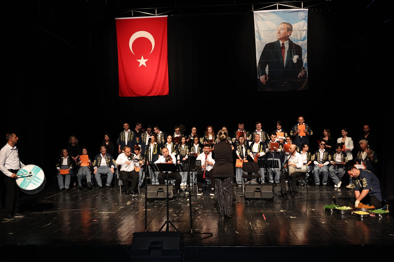 Bursa Nil&uuml;fer&rsquo;de &ldquo;Bizim Ev&rdquo;den engelsiz yıl sonu
