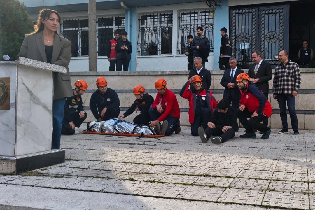 Öğretmenlere trenler 1 hafta yüzde 50 indirimli!