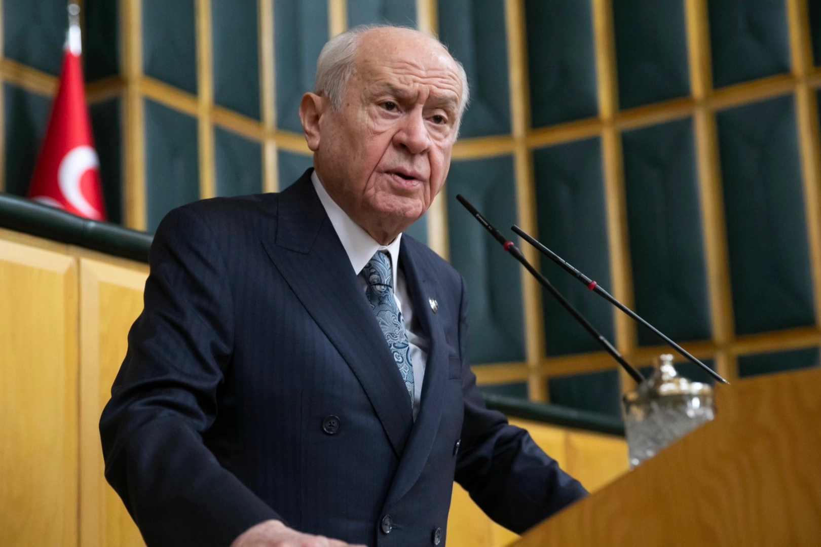 Bah&ccedil;eli&rsquo;den Batı uyarısı