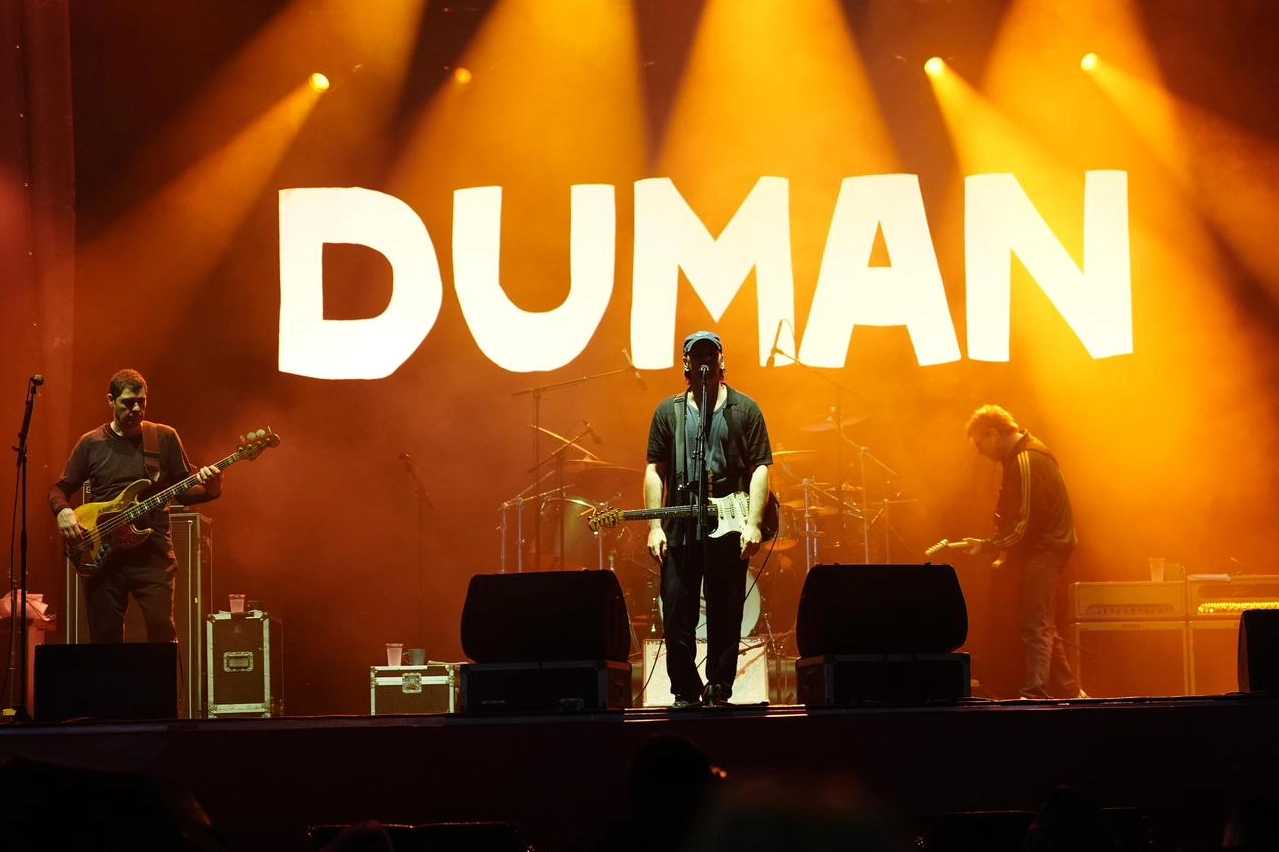 Duman konseriyle Gen&ccedil;lik Festivali&rsquo;ne muhteşem final