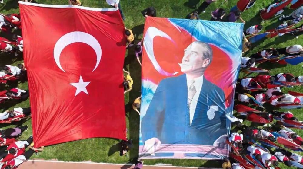 23 Nisan&rsquo;da Adıyaman&rsquo;da Renkli Kutlamalar: Minik Vali&rsquo;den 'Radar' Talimatı  - Videolu Haber