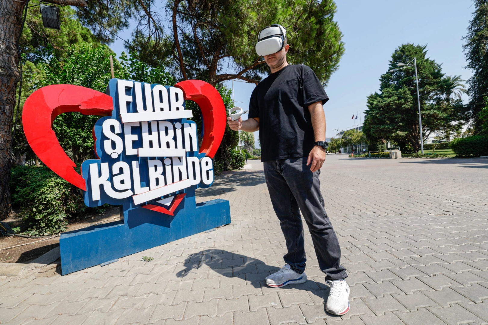 İzmir K&uuml;lt&uuml;rpark&rsquo;a bir de sanal g&ouml;zl&uuml;kle bakın