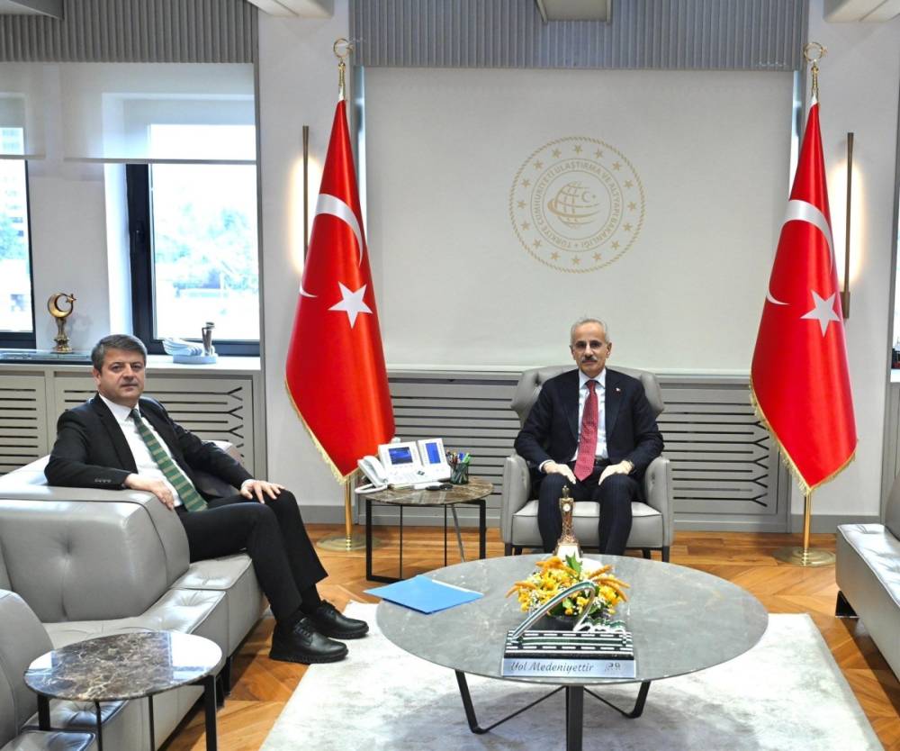 Başkan Tutdere Bakan Uraloğlu ile g&ouml;r&uuml;şt&uuml; 