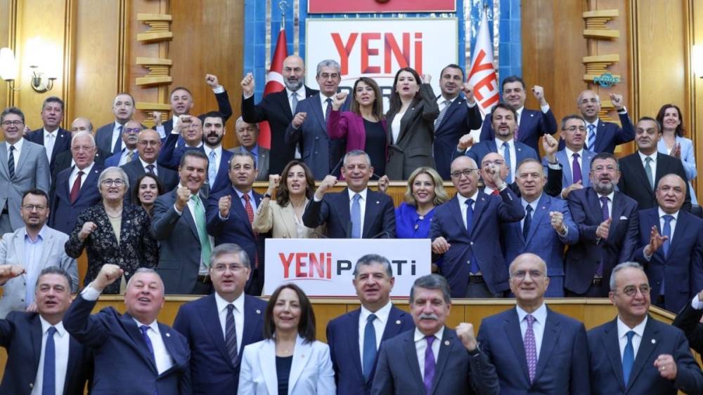 YENİ Parti TBMM Grup Y&ouml;netimi netleşti: Başkanvekili Tekin Bing&ouml;l oldu 